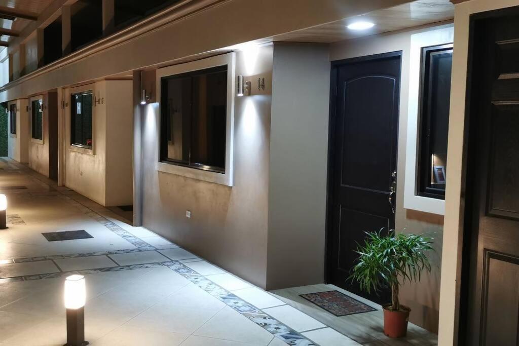 Appartamento Apartamento H Gonzalez 14 Alajuela Esterno foto